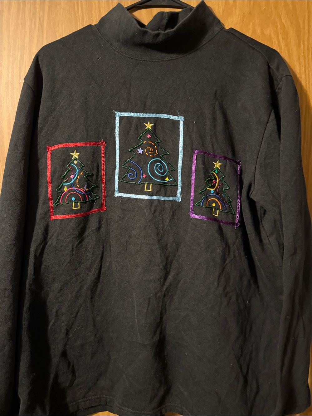 Black Women’s L Karen Scott Long-Sleeve Turtleneck Top w/Festive Tree Embroidery